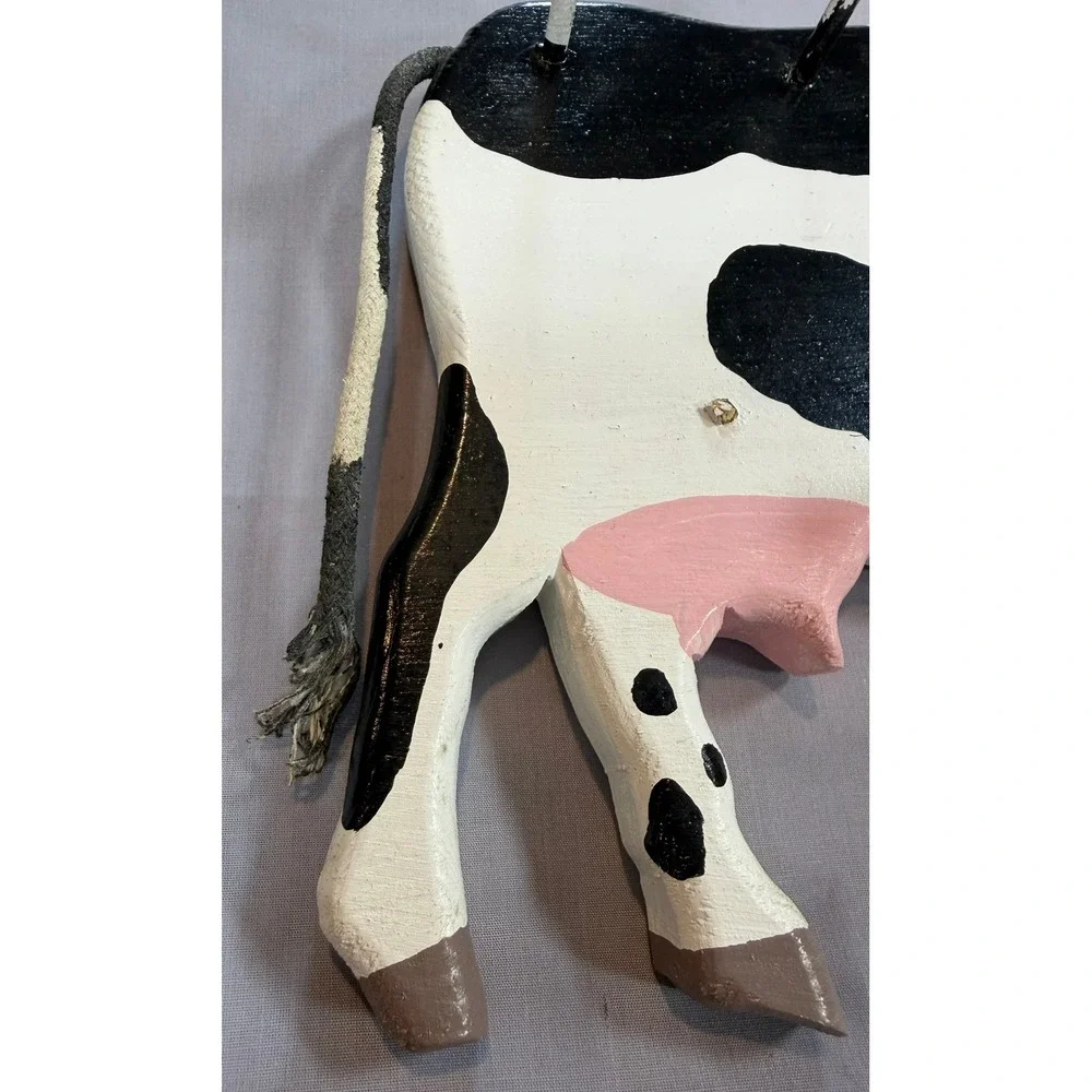 Things in Wood Dale Seiders Cow Wall Rack 8 Peg Hand Painted Farmhouse Folk Art